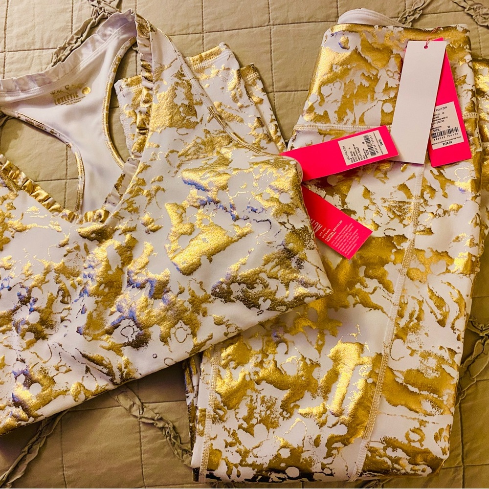 NWT Lilly Pulitzer set Size M Luxletic high rise pants and Lindsay sports bra.